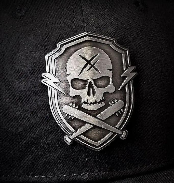 HYRAW TRUCKER-MÜTZE MIT SCHÄDEL AUS METALL - Bobbis Store Hunde