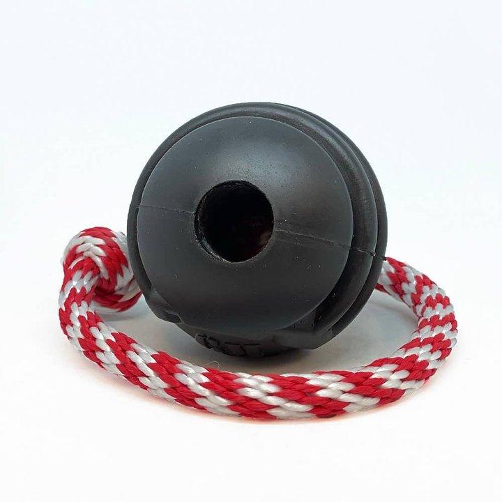 Magnum Black Stars und Stripes Ultra-Durable Gummi Chew - Bobbis Store Hunde